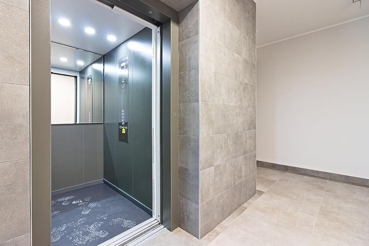 Varsovia Residence Apartament 20 Parking Elblag Exterior photo
